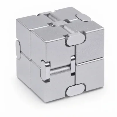 Cube Infinity en métal