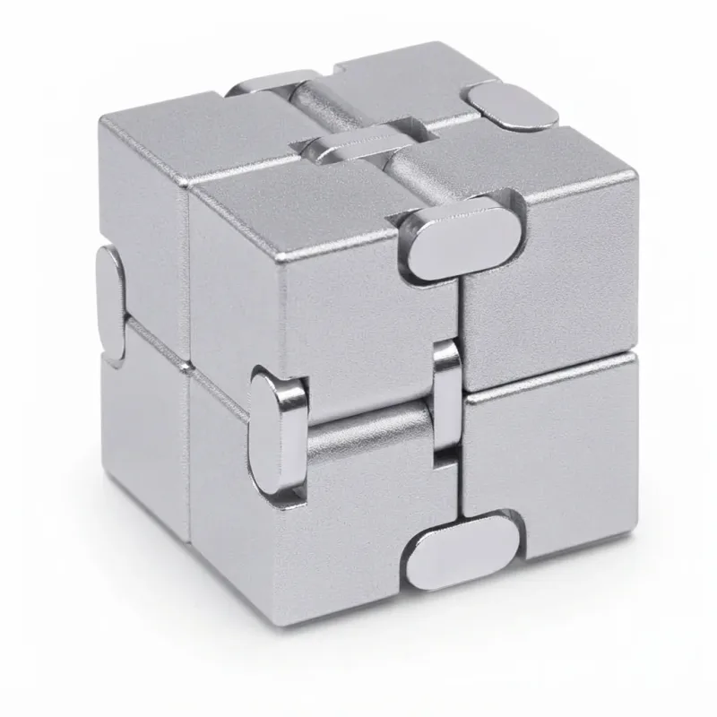 Cube Infinity en métal
